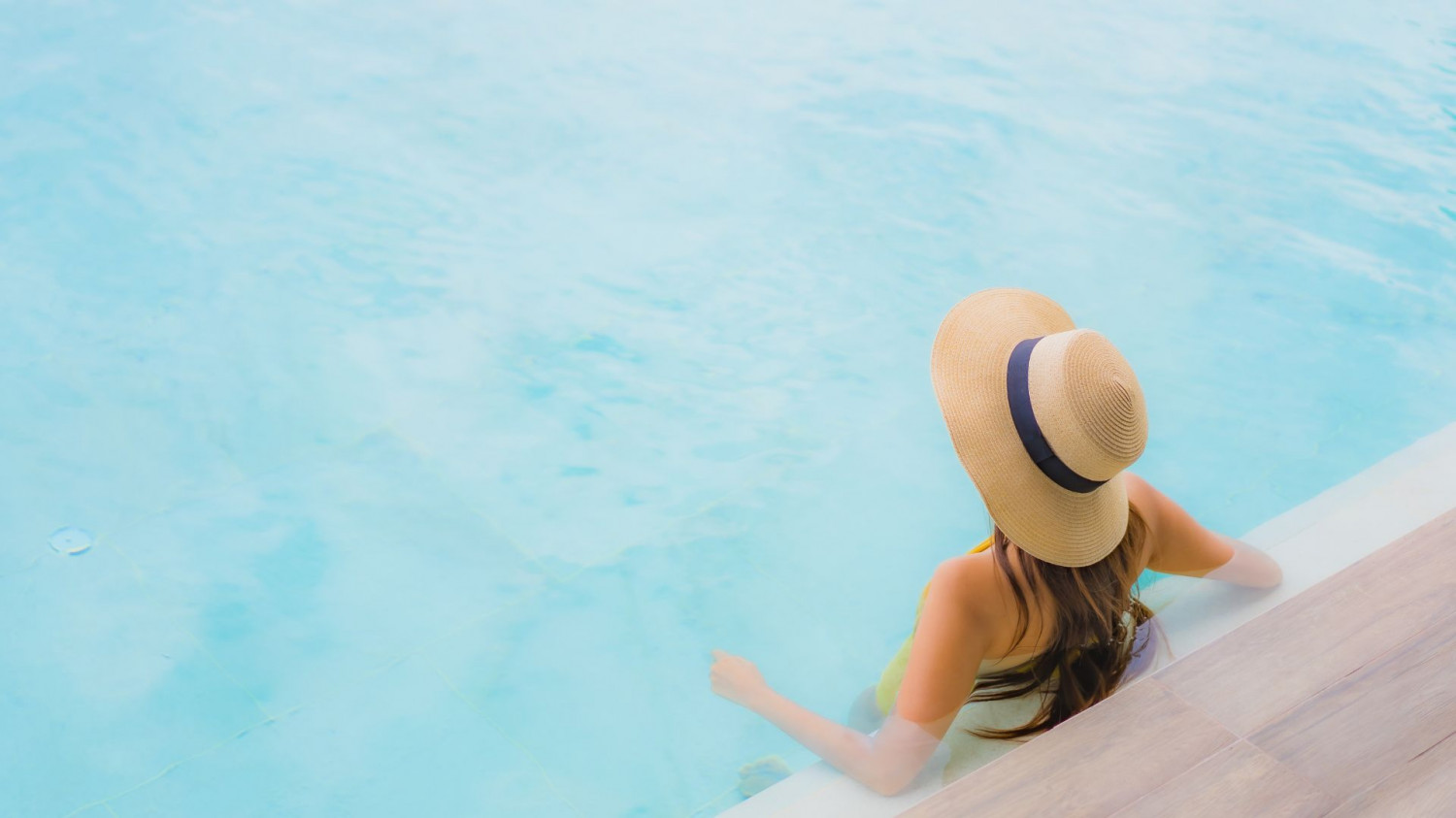 Verão, festas e bons momentos: o fim de ano perfeito começa na piscina